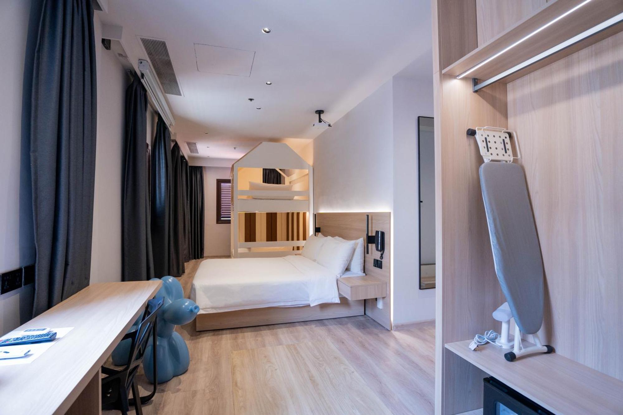Hotel Rest Bugis Singapore