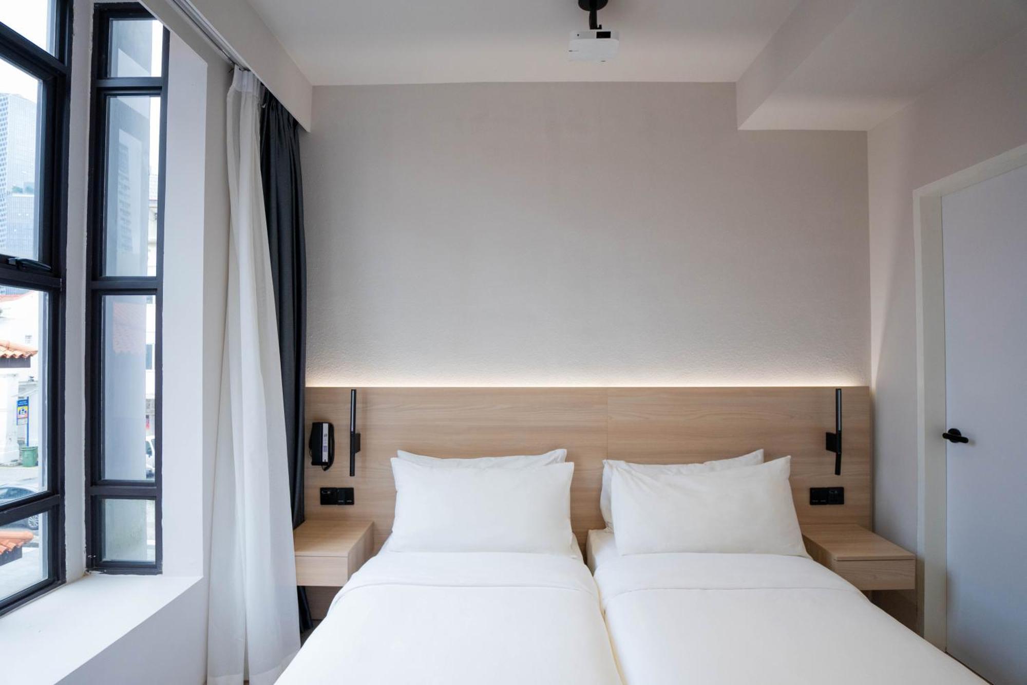 Rest Bugis 4* Singapore