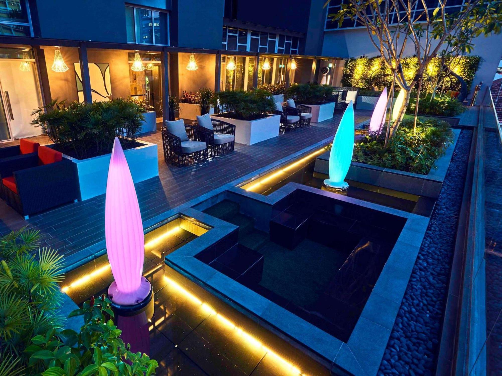 Mercure Bugis 4*