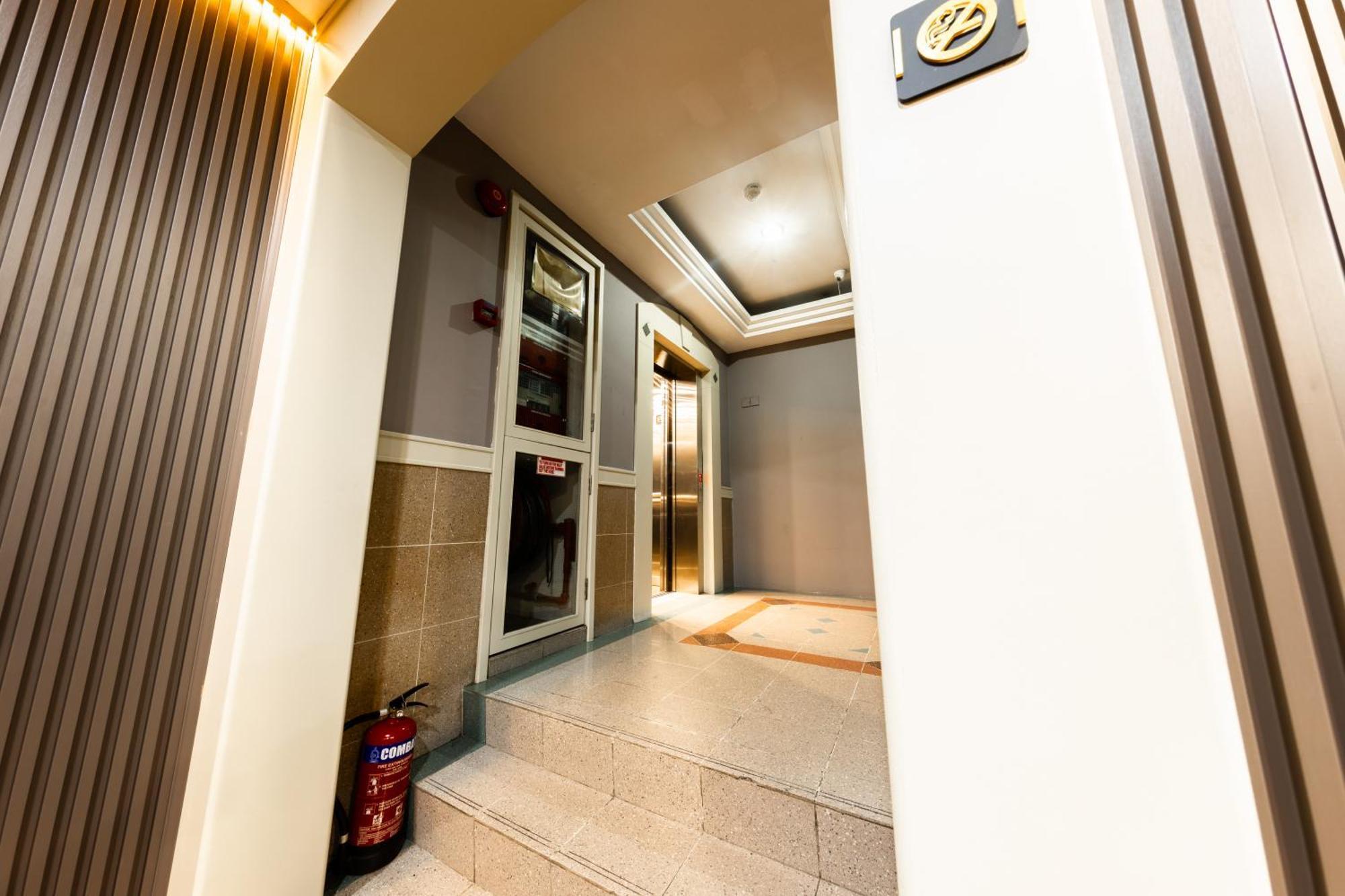 D'nova Kallang Hostel