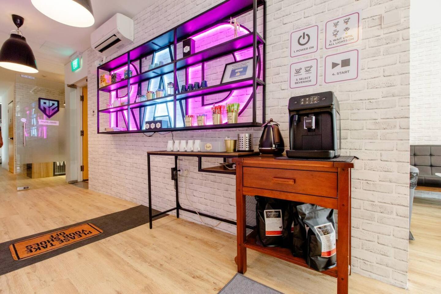 Radzone Hostel *