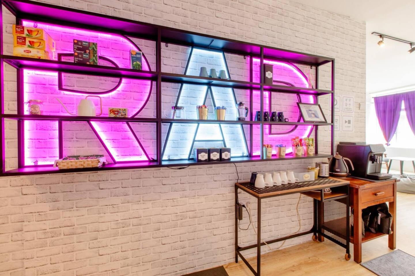 Radzone Hostel *