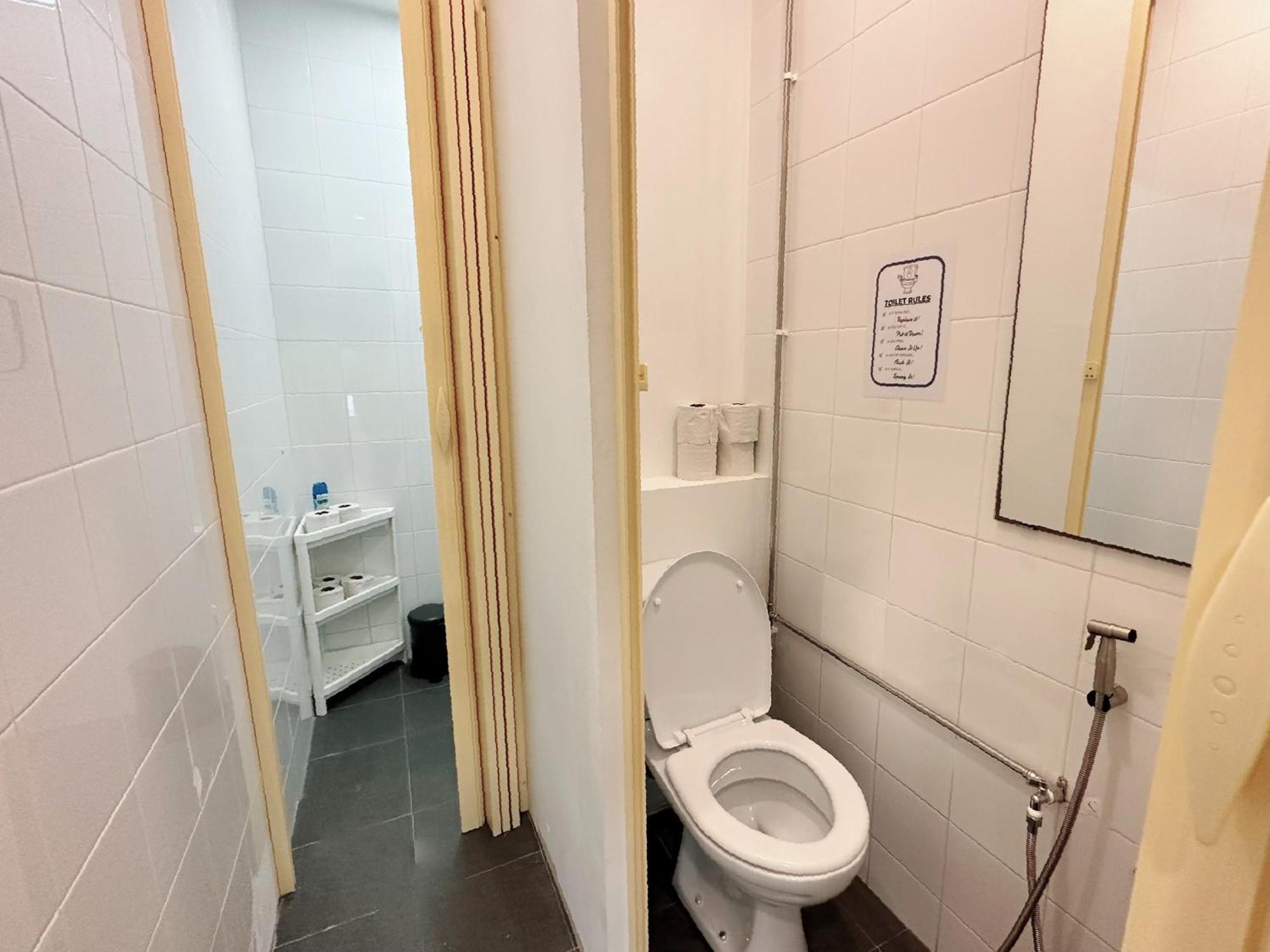 Radzone Hostel *