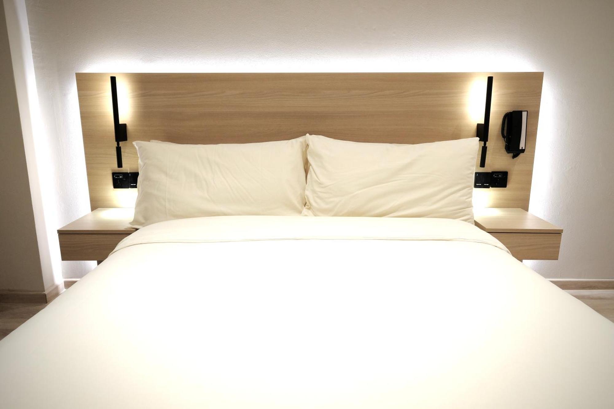 Rest Bugis Hotel 4*