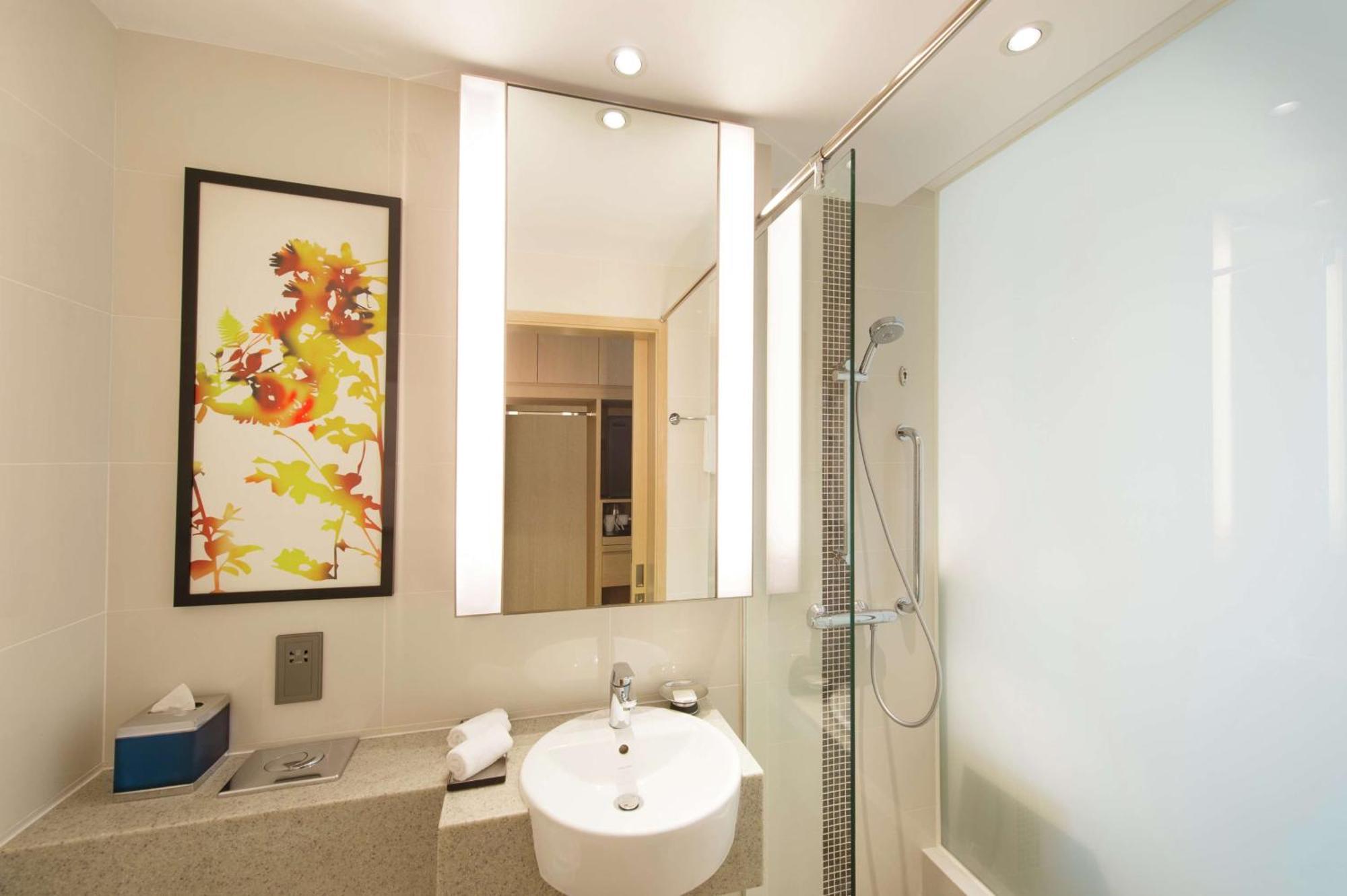 Hilton Garden Serangoon Hotel 4*