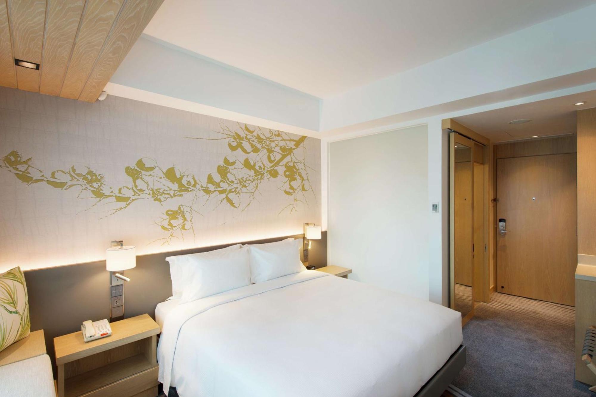 Hilton Garden Serangoon 4*