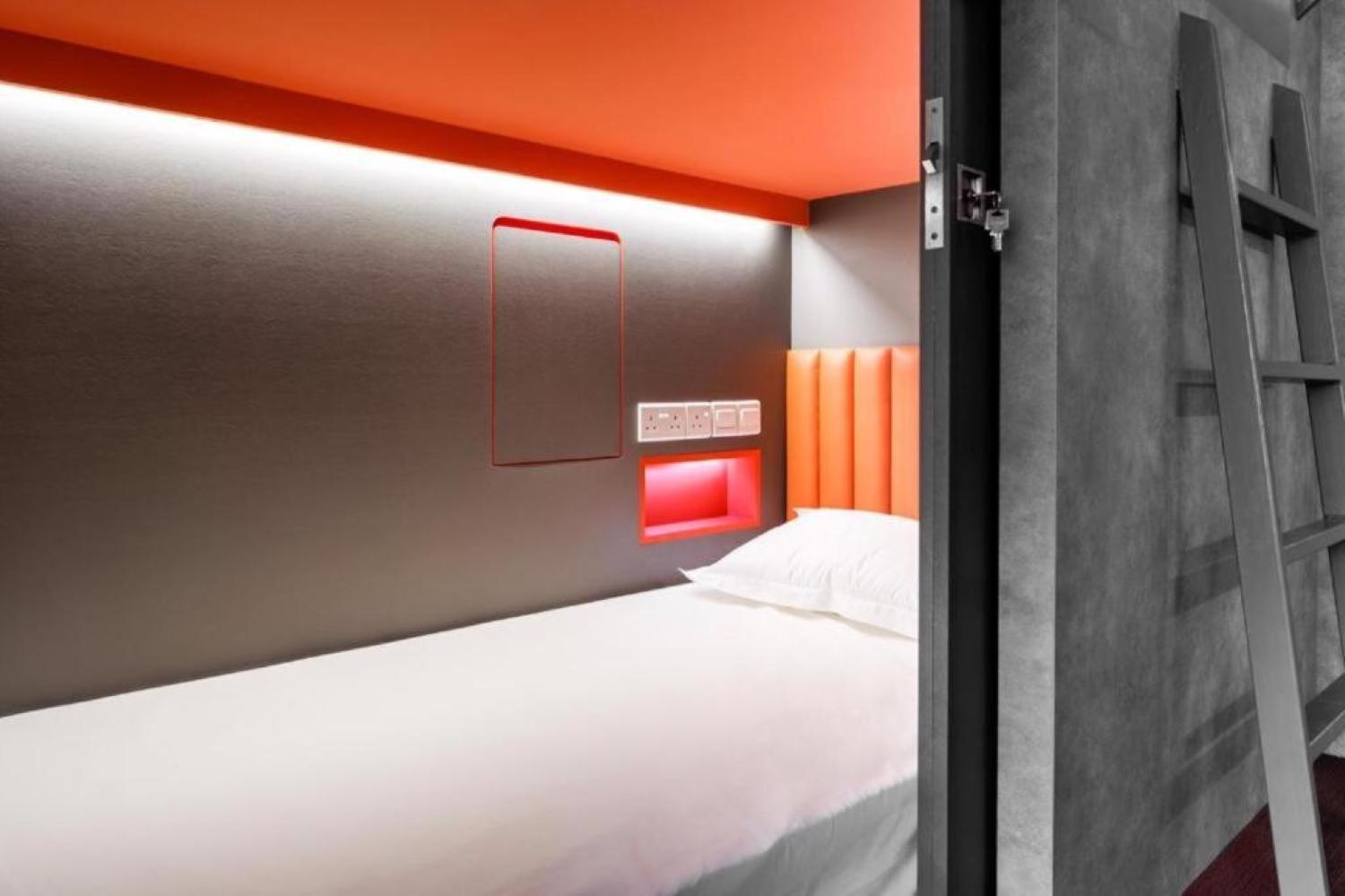 Capsule hotel Circular House