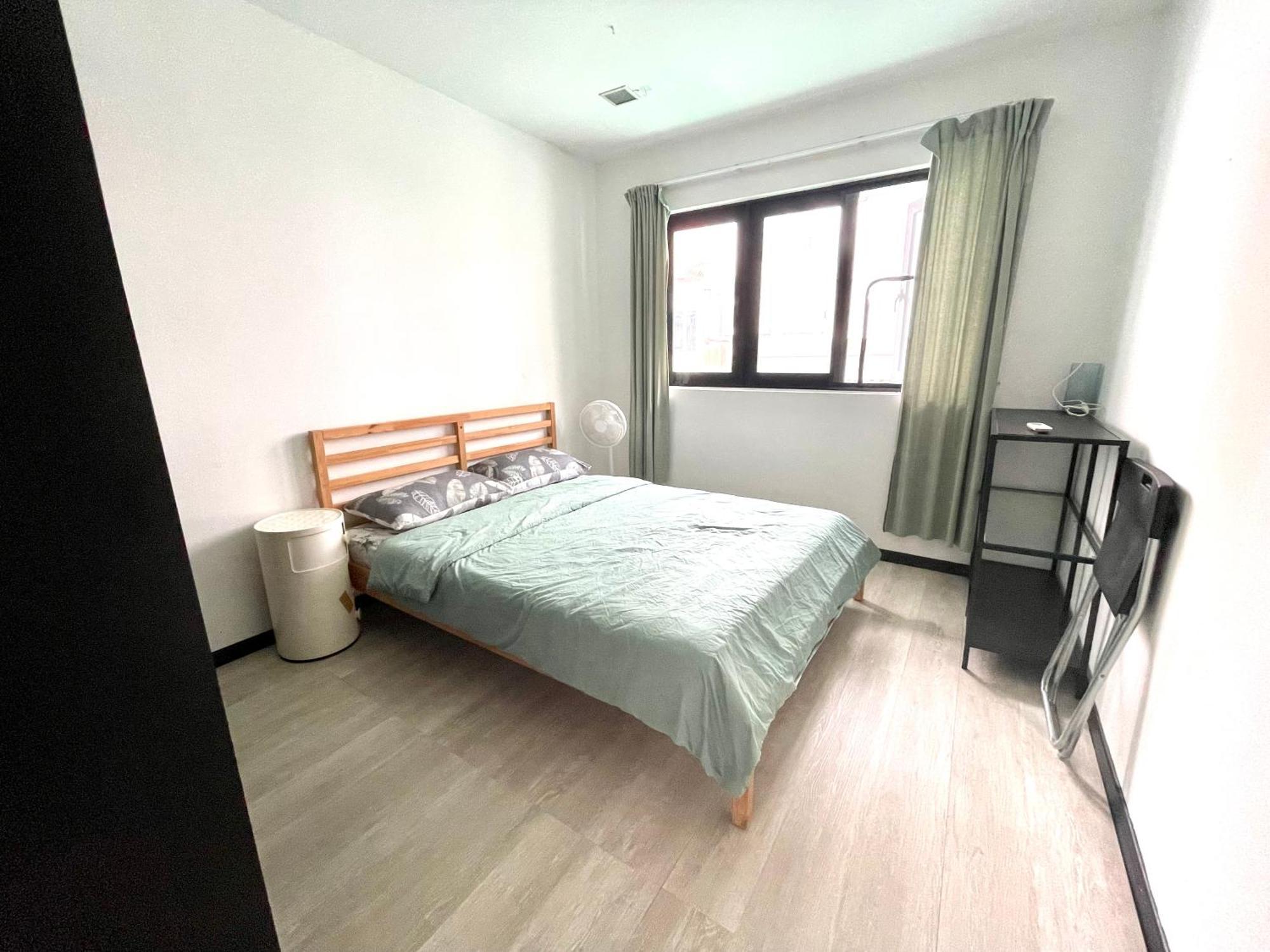 Convenient Rare House In Apartment