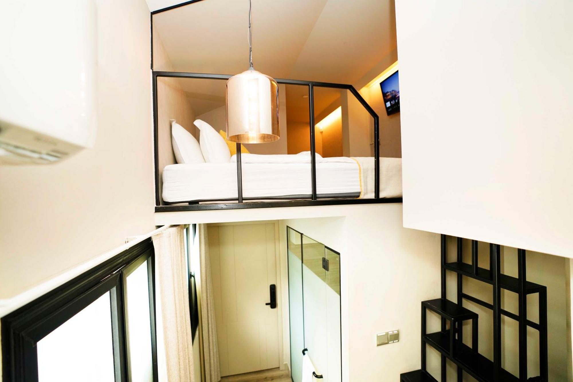 St Signature Jalan Besar Hotel