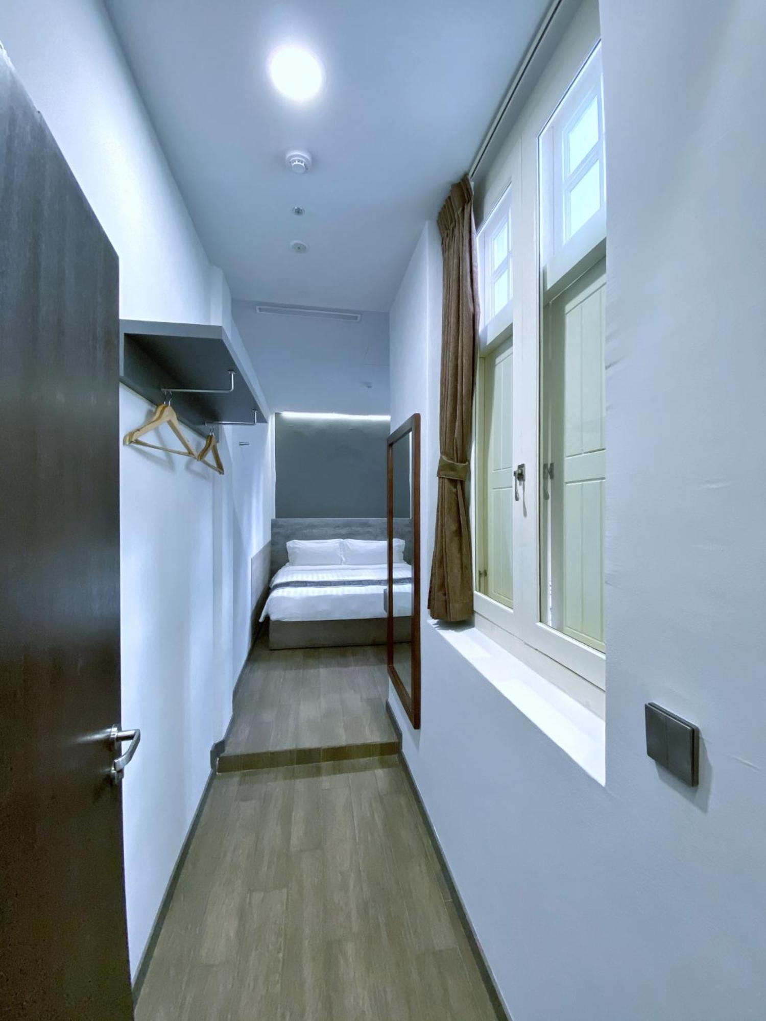 Bliss 3* Singapore