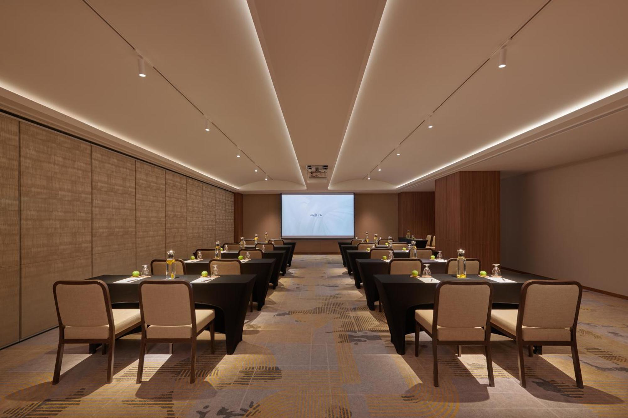 Amara - Newly Renovated