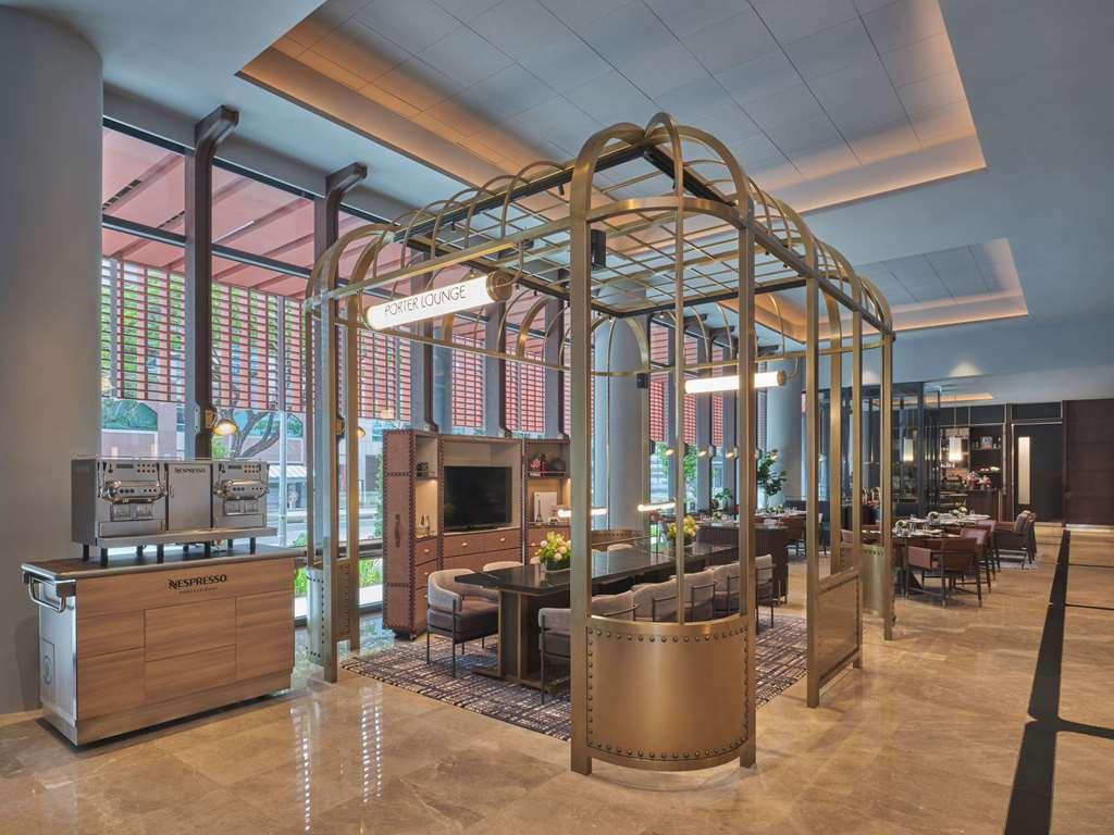 Pullman Hill Street Hotel *