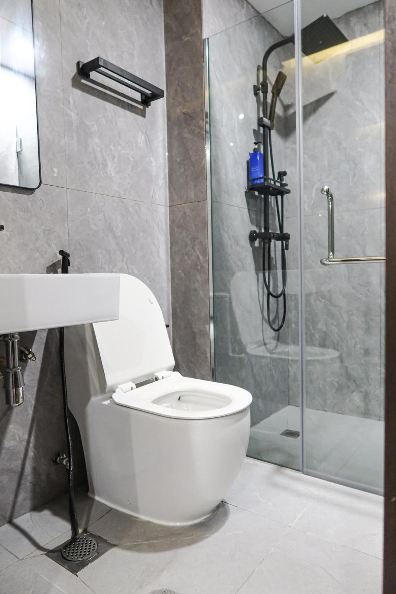 Recharge & Apartemen *