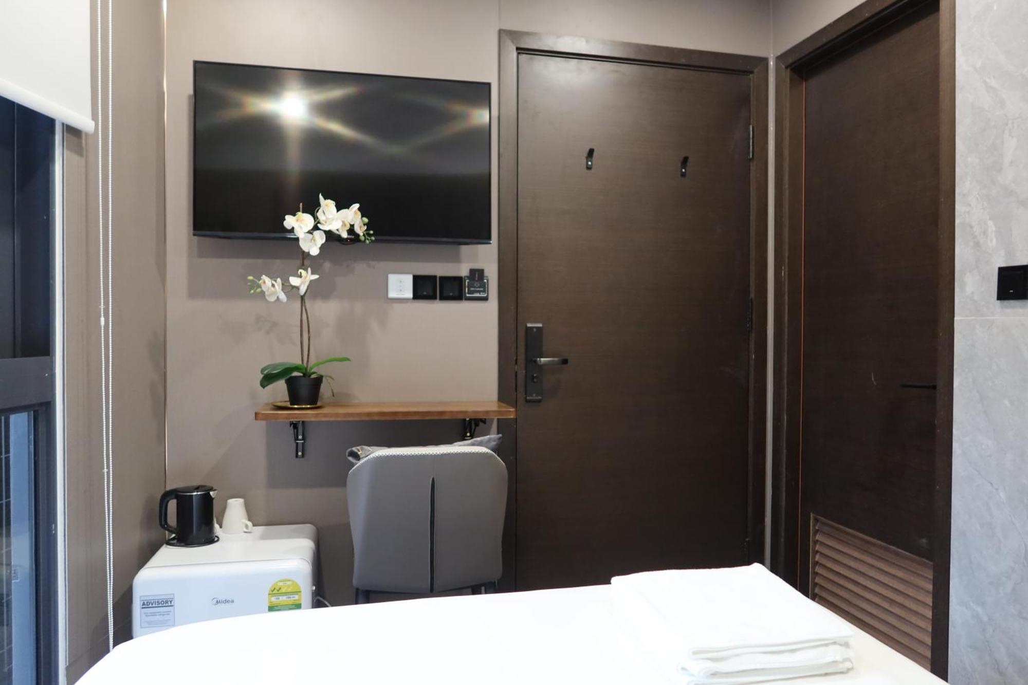 Recharge & Apartemen Singapore