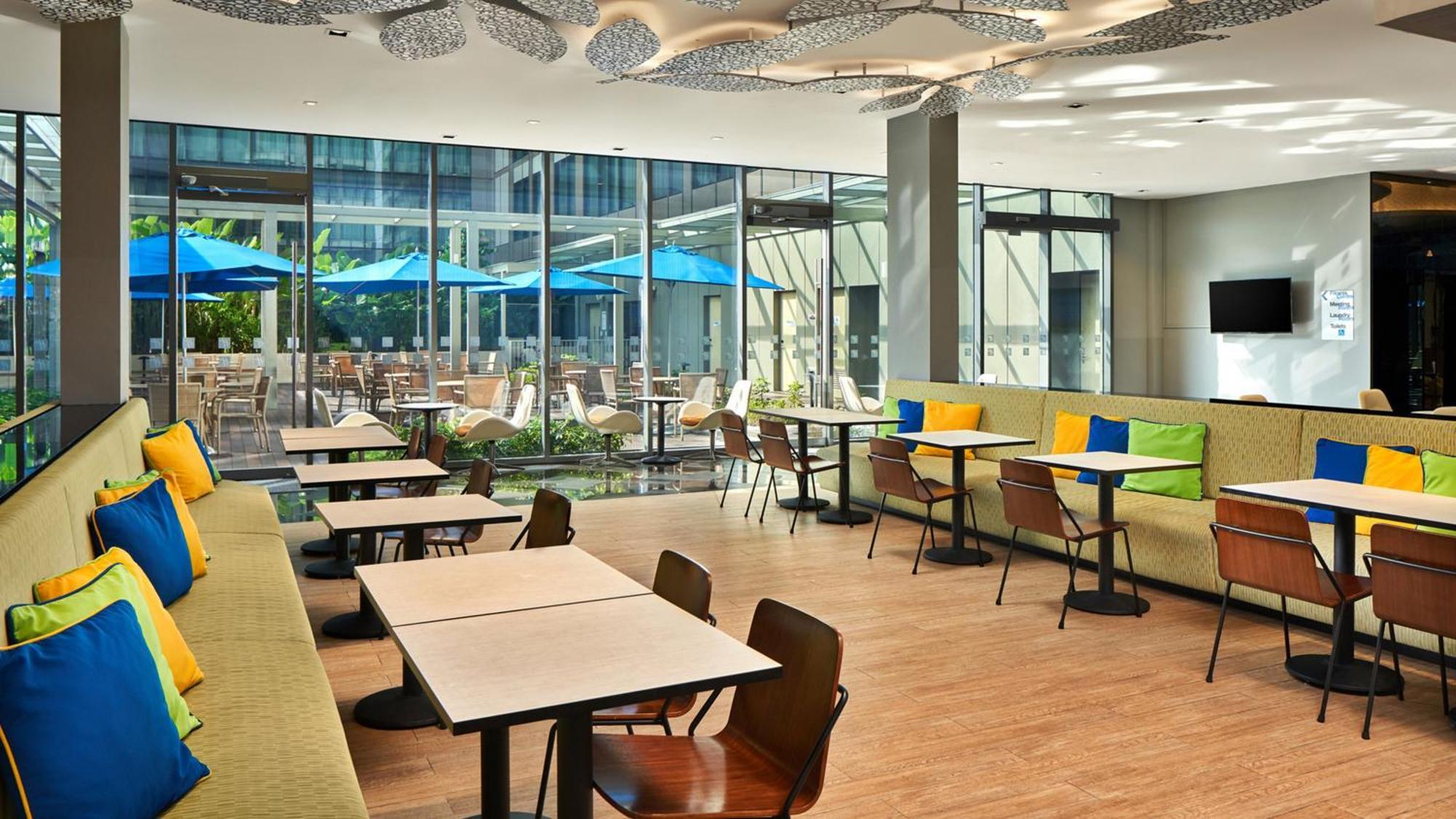 Hotel Express Katong By Ihg 4*