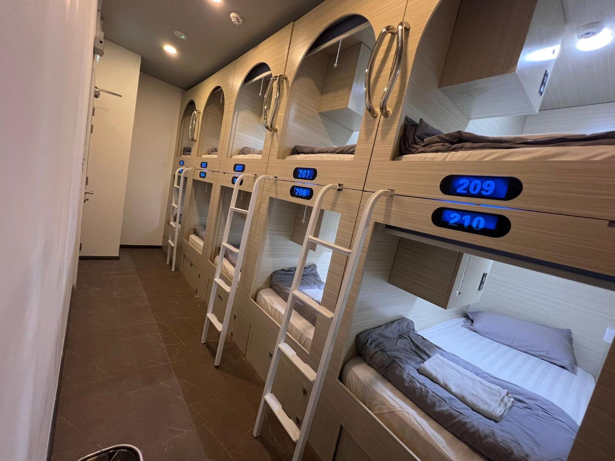 Coller Chinatown Hostel