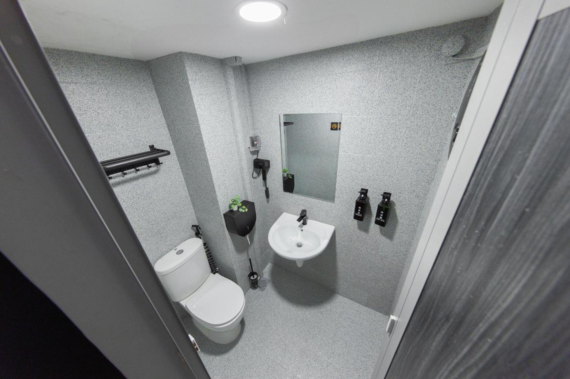 D'nova Kallang Hostel Singapore