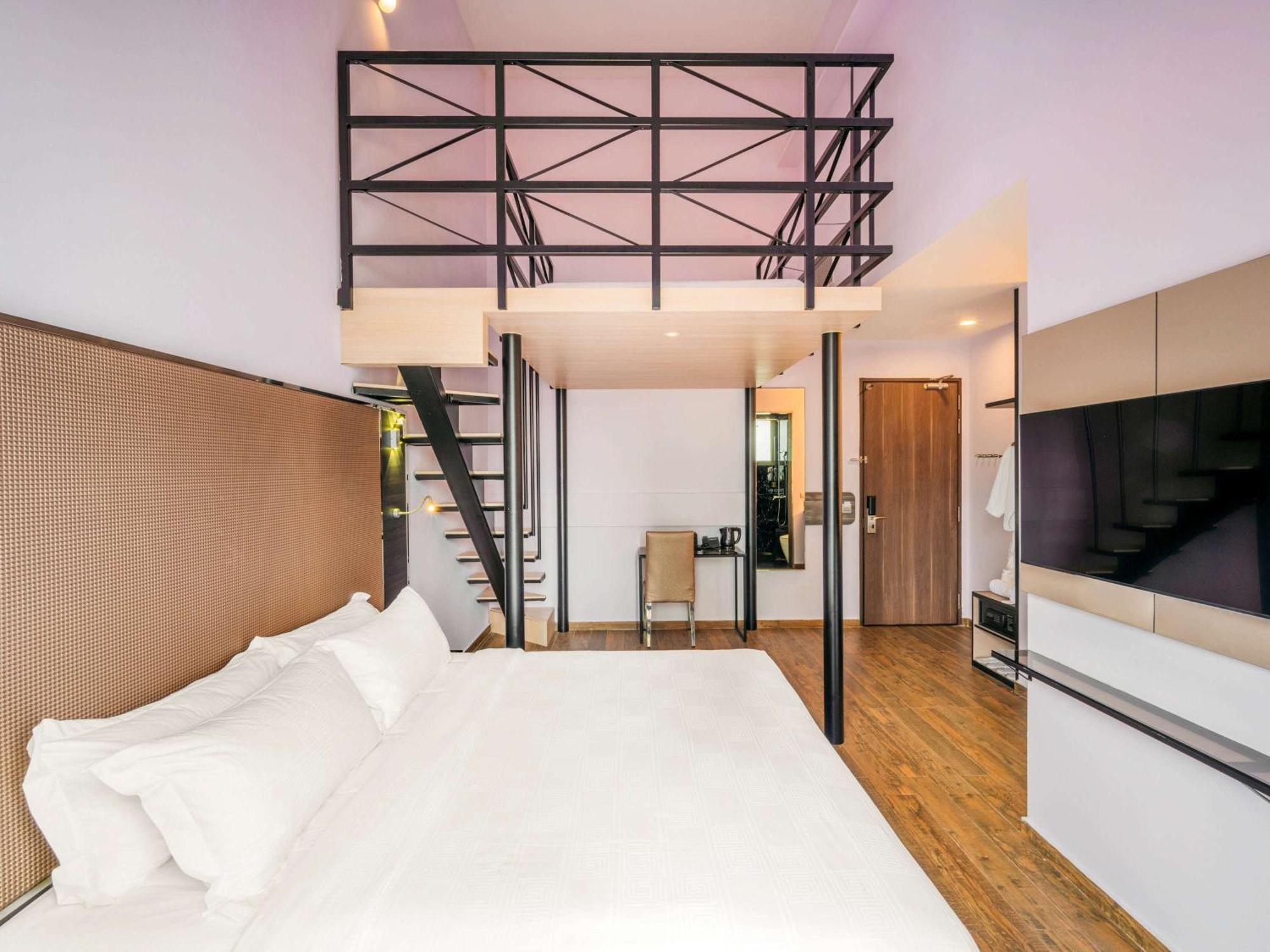 Mercure Tyrwhitt