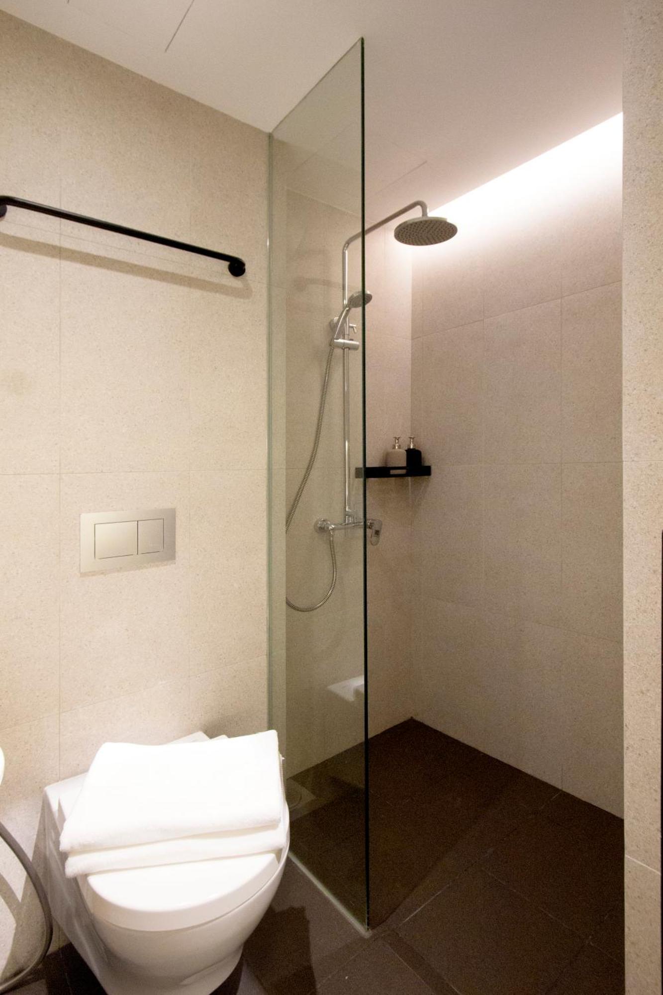 Coliwoo Keppel - Coliving 3* Singapura