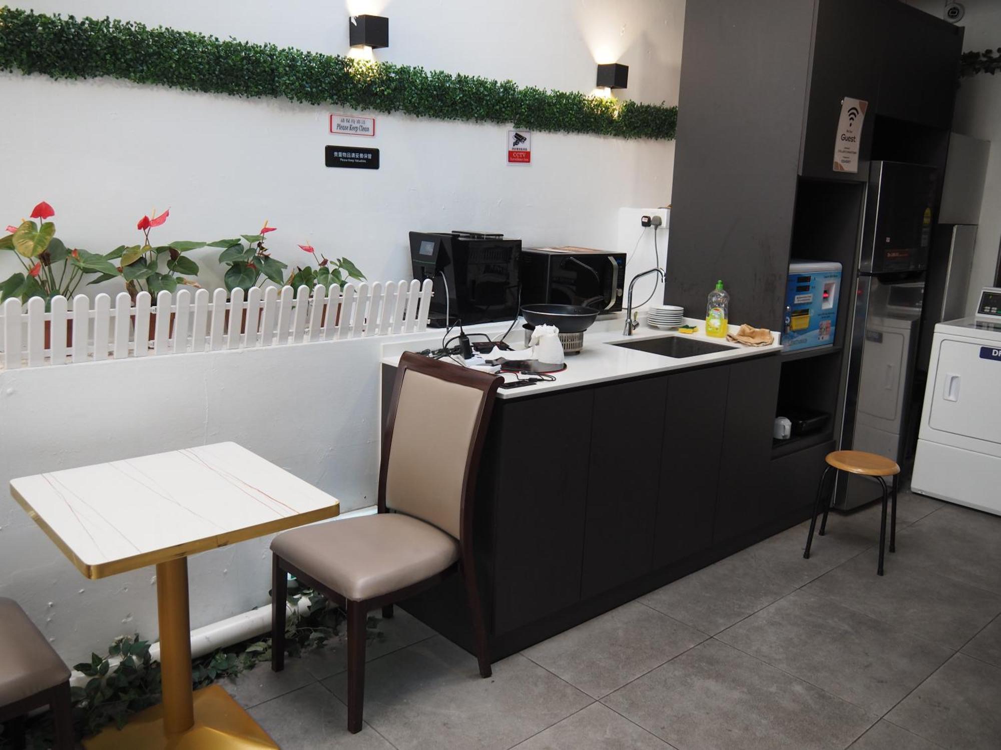 Coller Chinatown Hostel