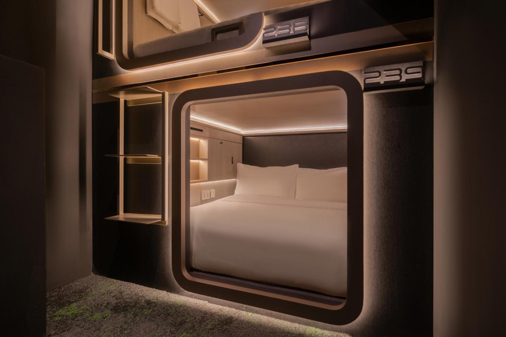 Cube Social Boutique Capsule At Boat Quay Hostel *