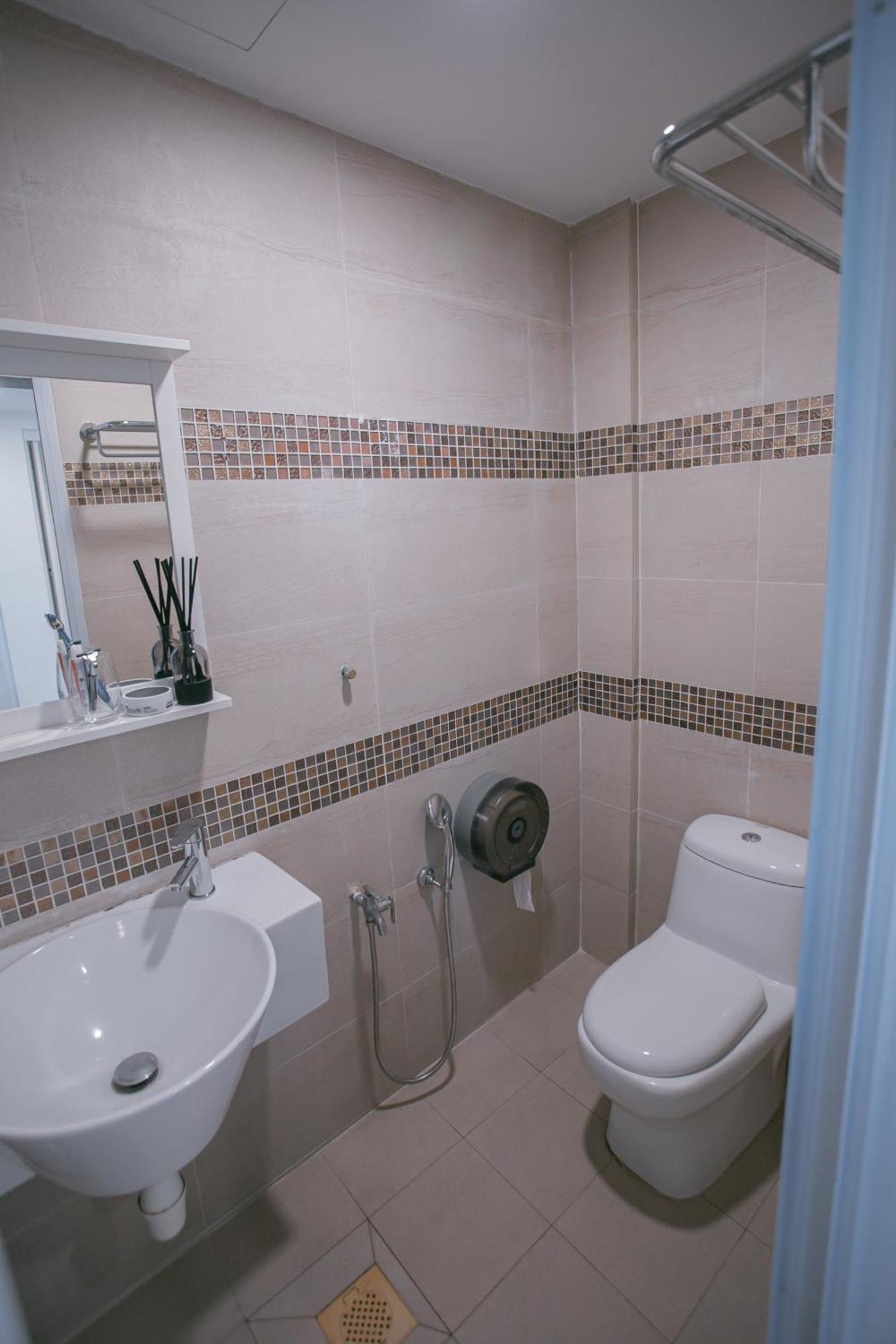 Bluewaters Collab Quarters *