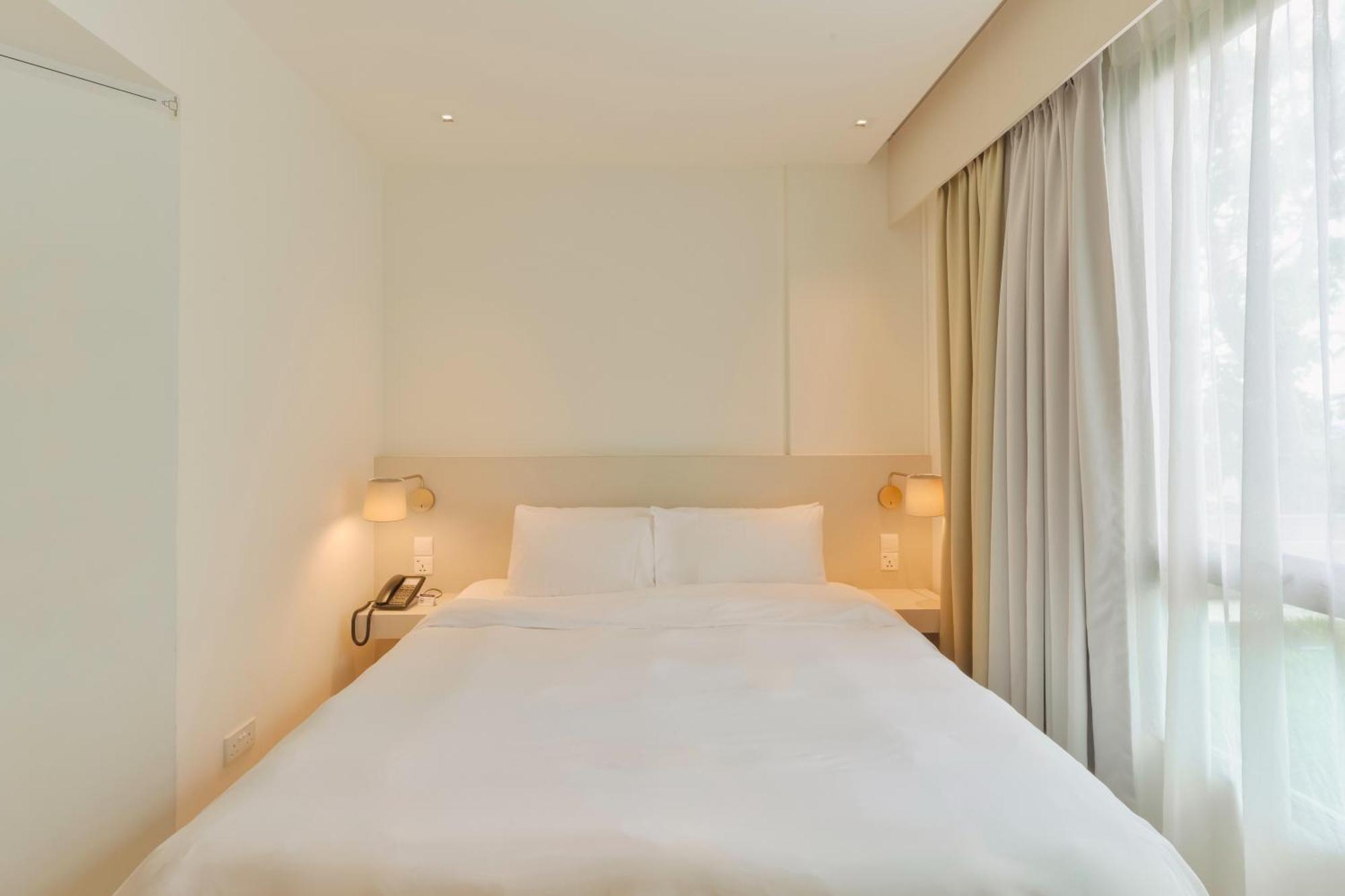 Hotel Changi Cove 4*