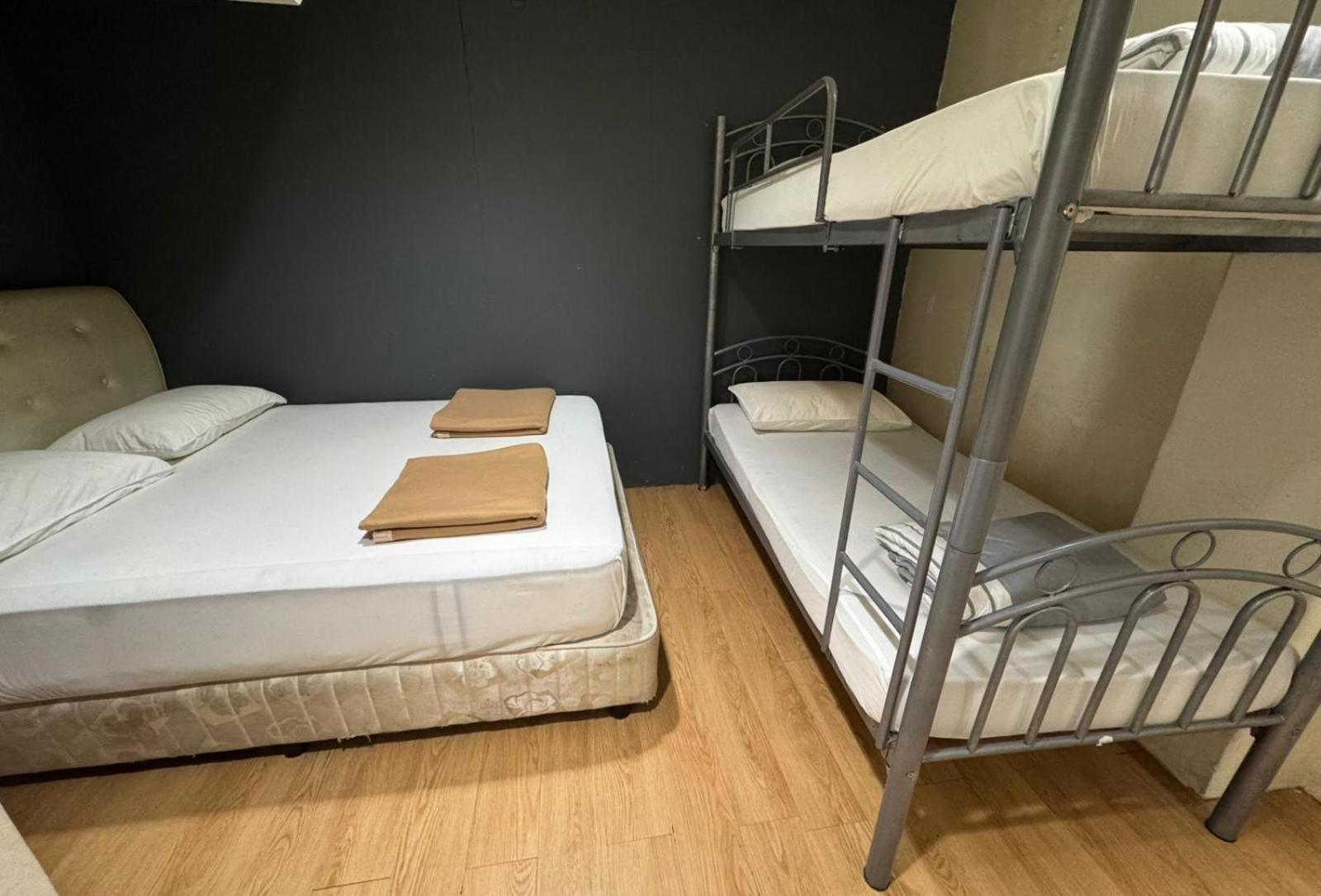Hostel Snooze @dunlop Street *