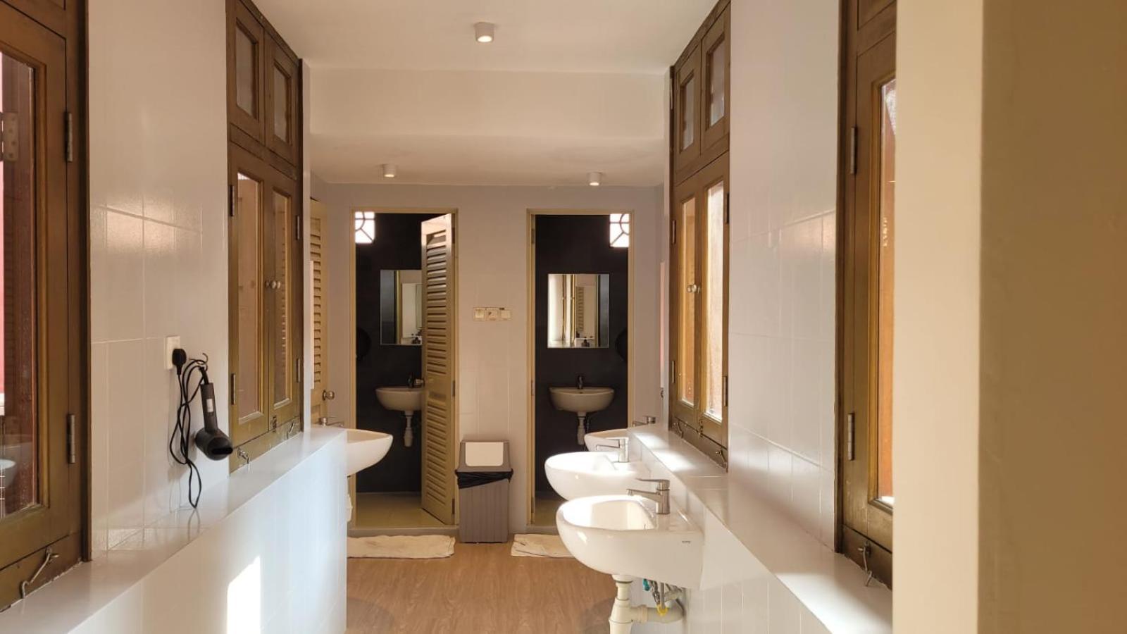 Wink At Upper Cross Street Capsule hotel