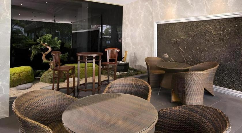 Miramar Hotel 4*