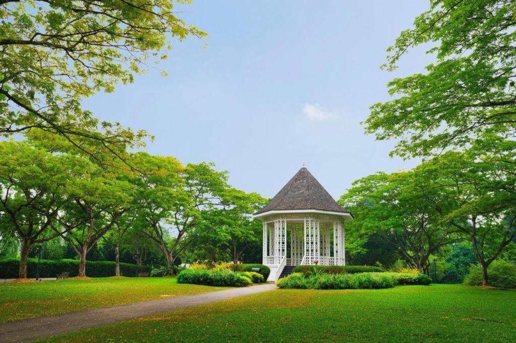 Royal Singapore