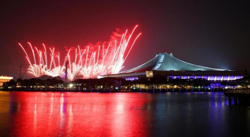 Royal * Singapore