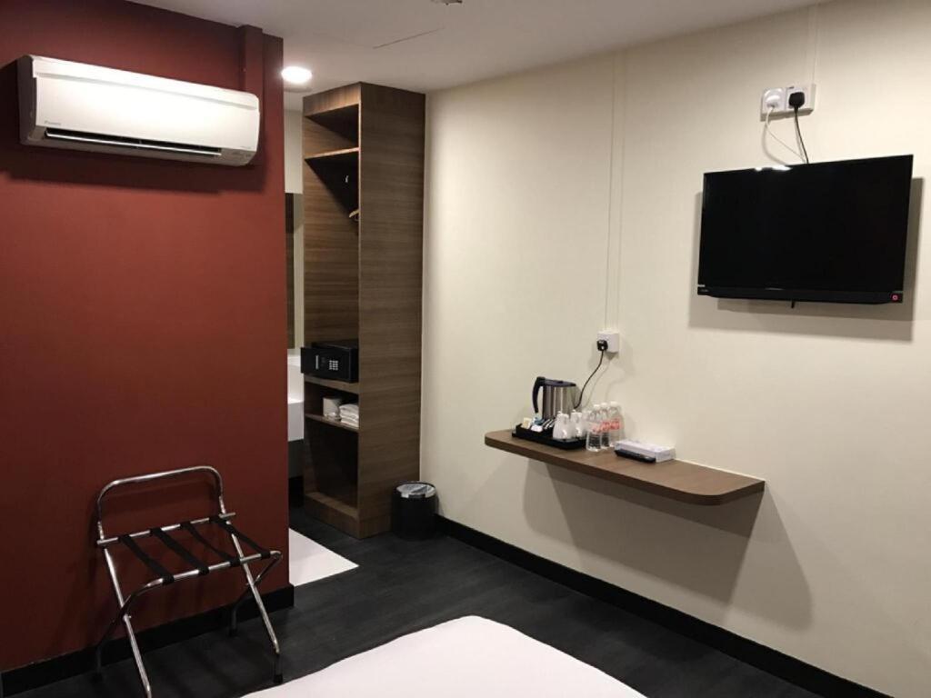 Hotel L @ 51 Desker Singapura