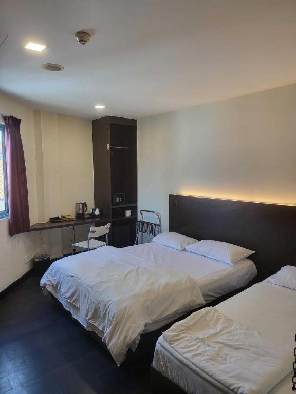 Hotel L @ 51 Desker Singapura