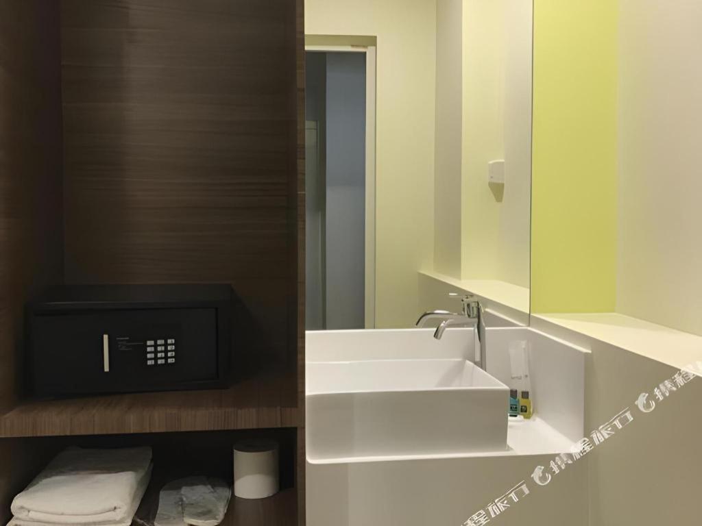 Hotel L @ 51 Desker Singapura