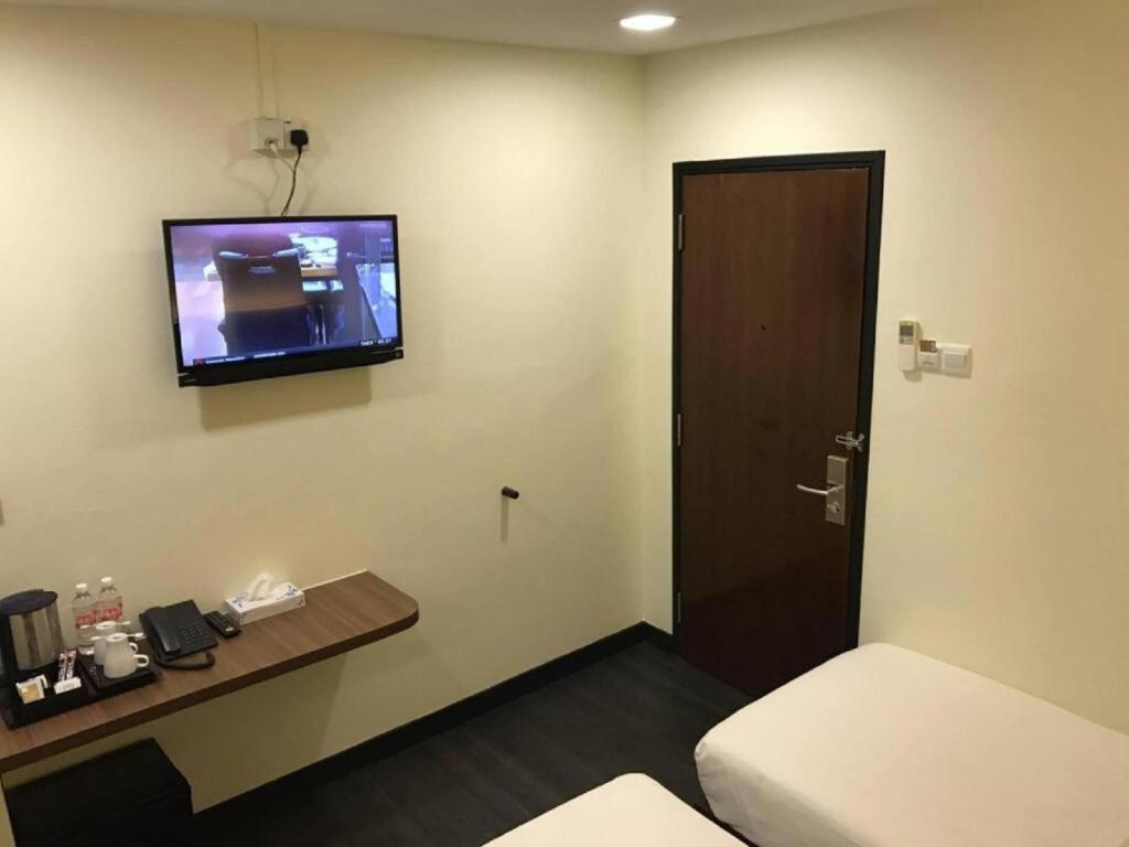 Hotel L @ 51 Desker Singapura