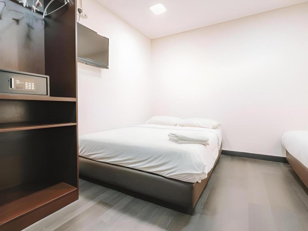 Hotel L @ 51 Desker Singapura