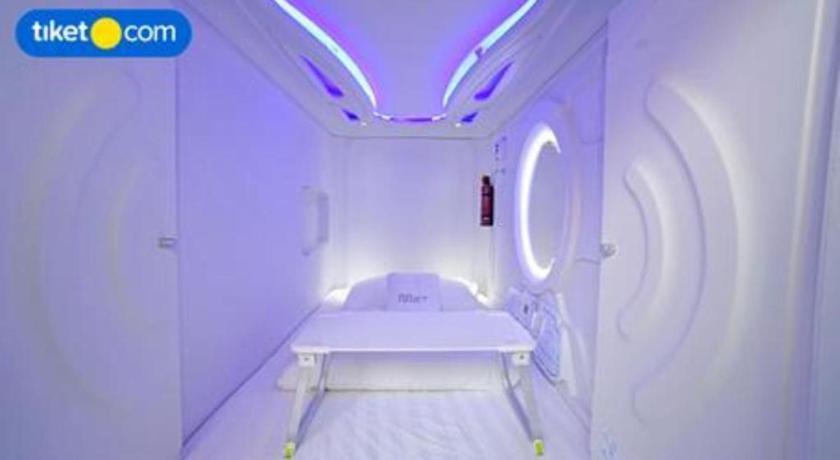 Hostel Met A Space Pod @ Chinatown Singapore