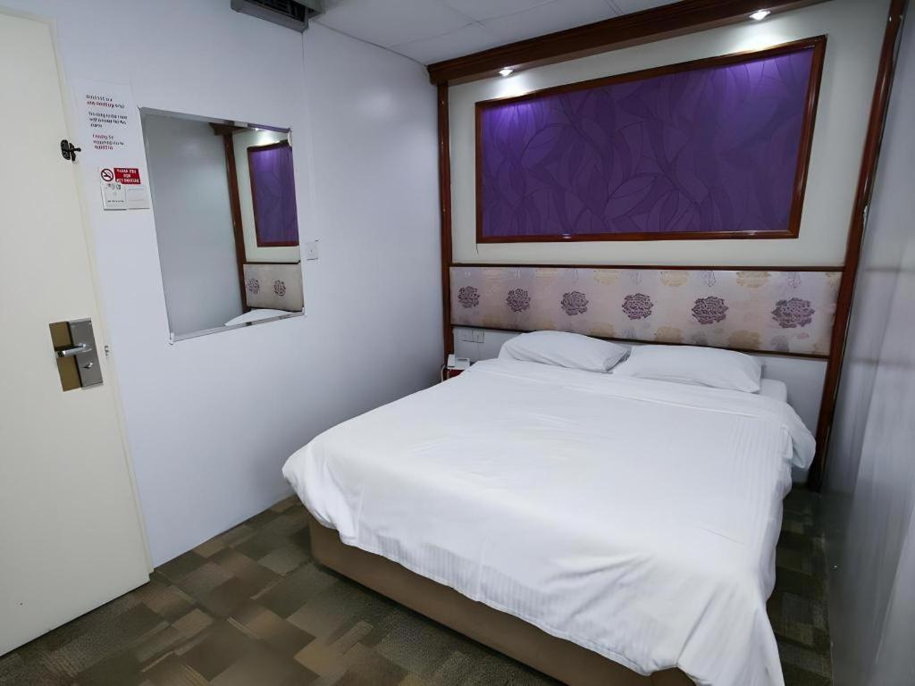Hotel 165