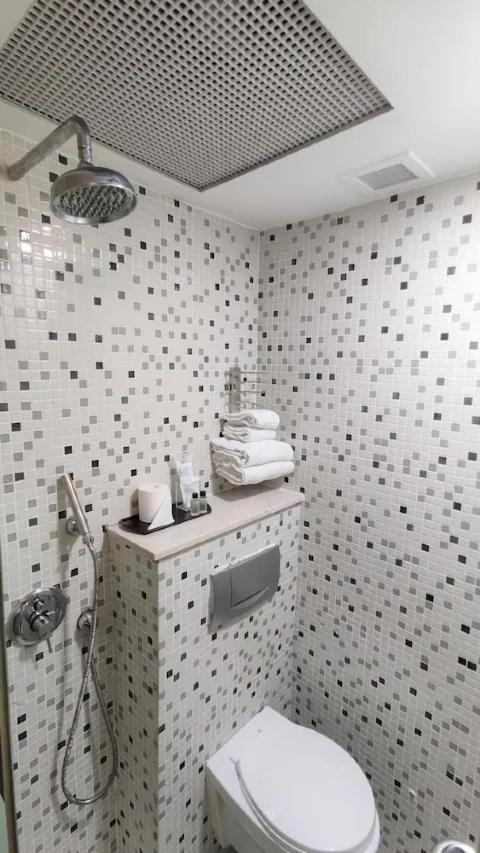 1929 - Newly Renovated Hotel 3*