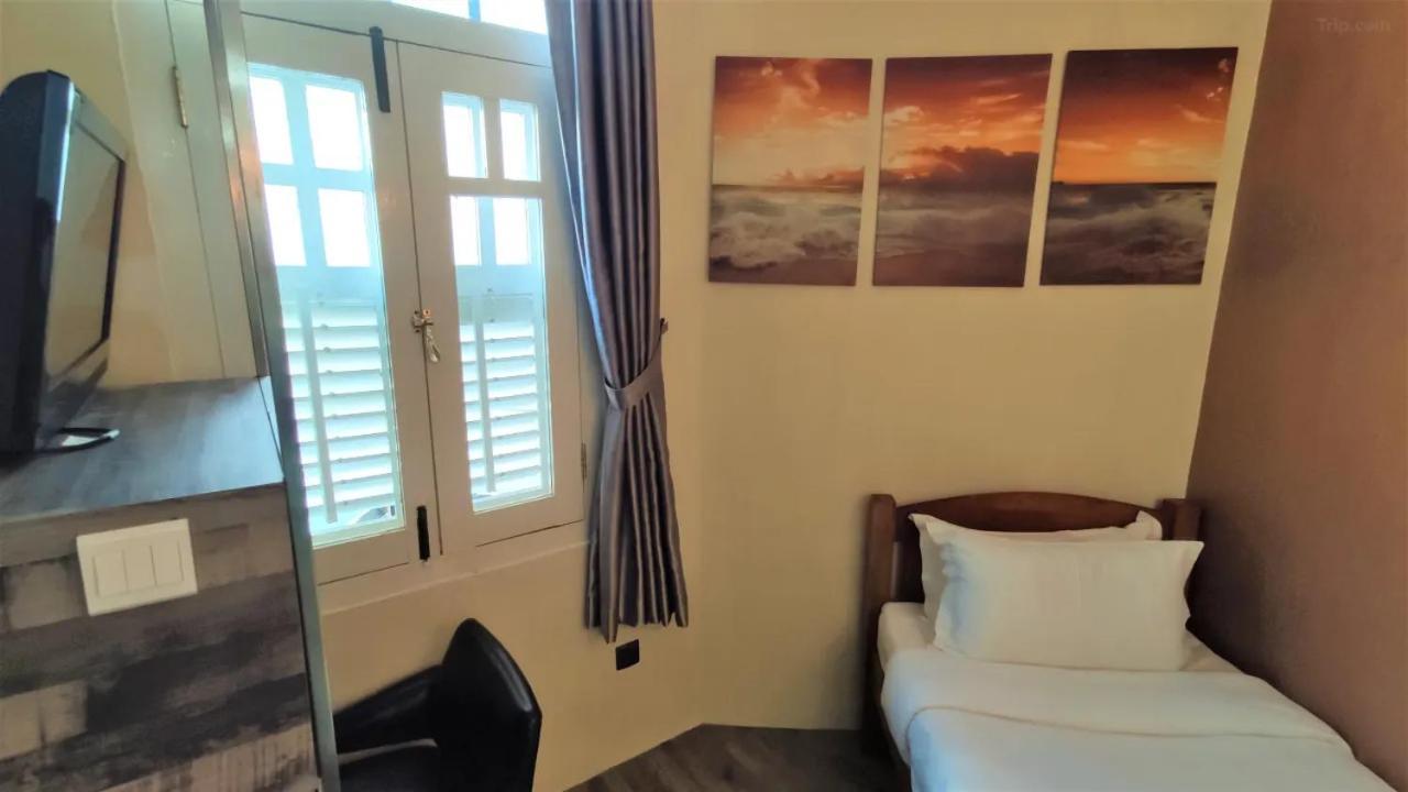 1929 - Newly Renovated 3*