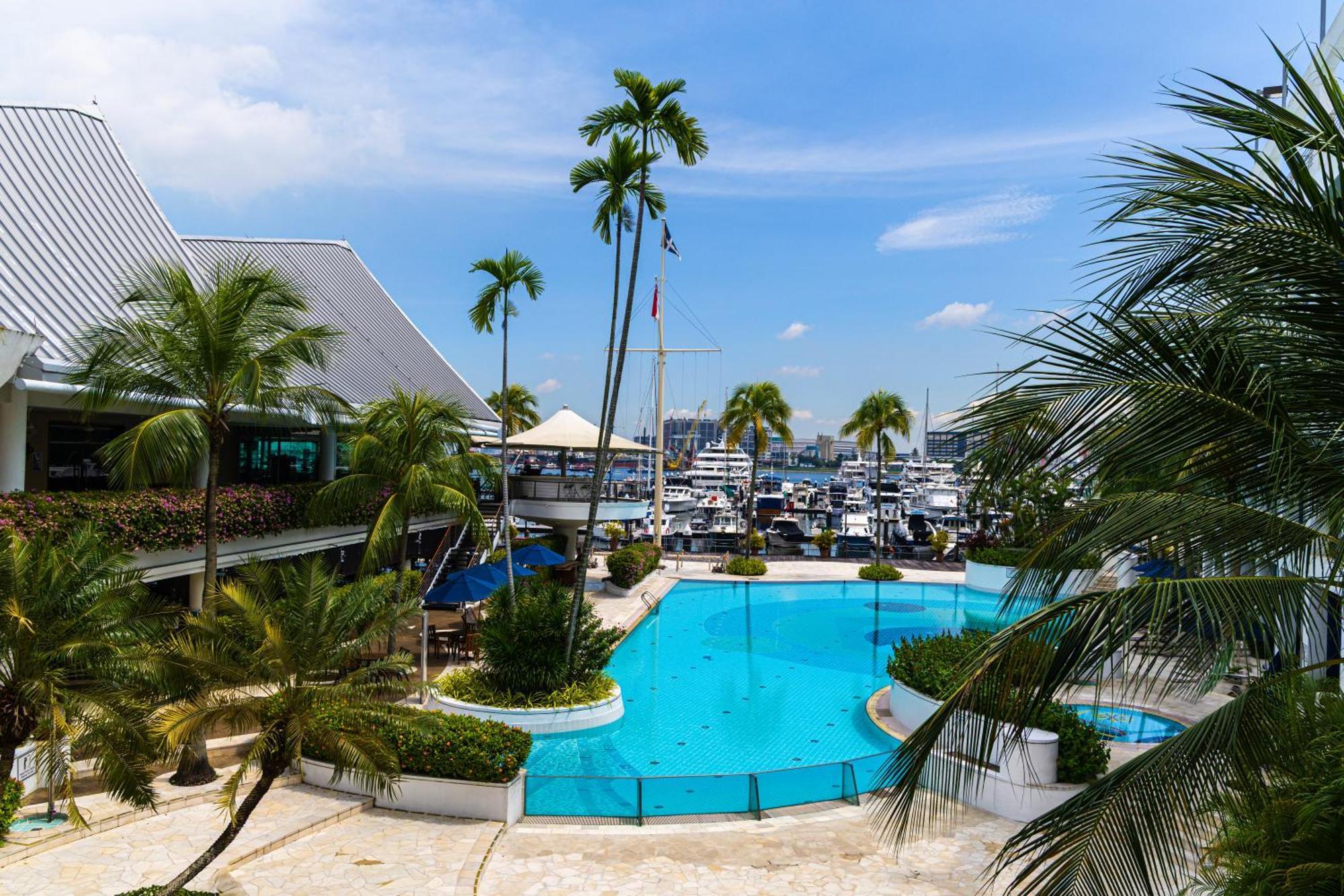 Republic Of Yacht Club 4*