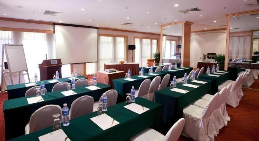 Miramar Hotel 4*