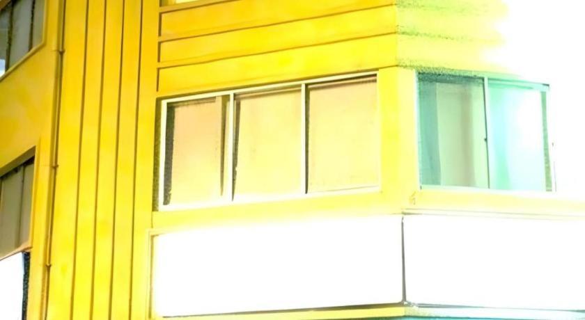 G4 Station Backpackers Hostel *