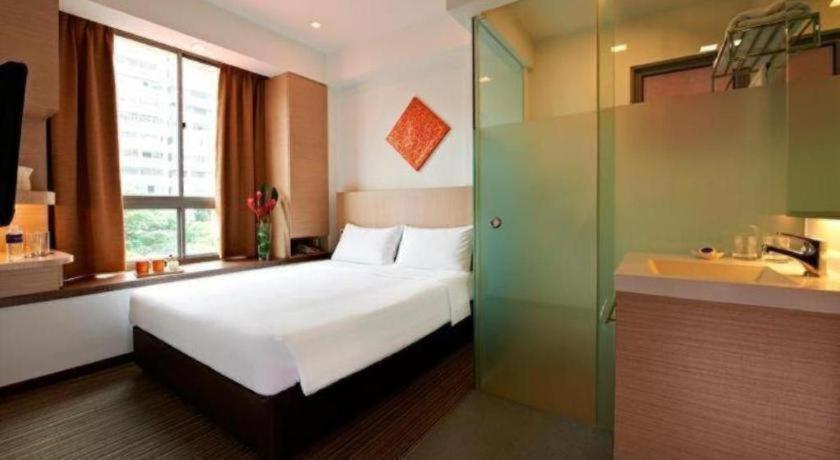 Reddoorz Premium @ Balestier 3* Singapore