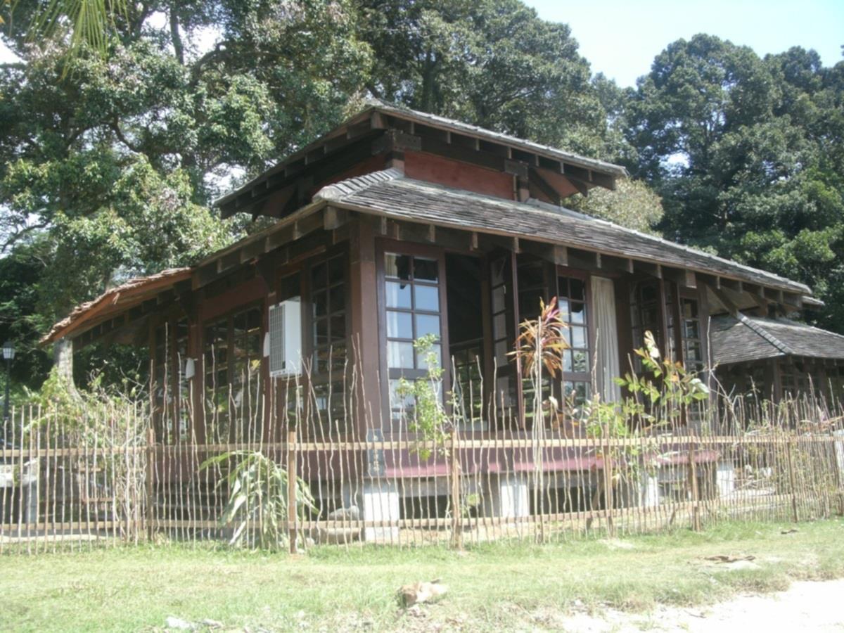 Tempat peranginan Celestial Ubin Beach 3*