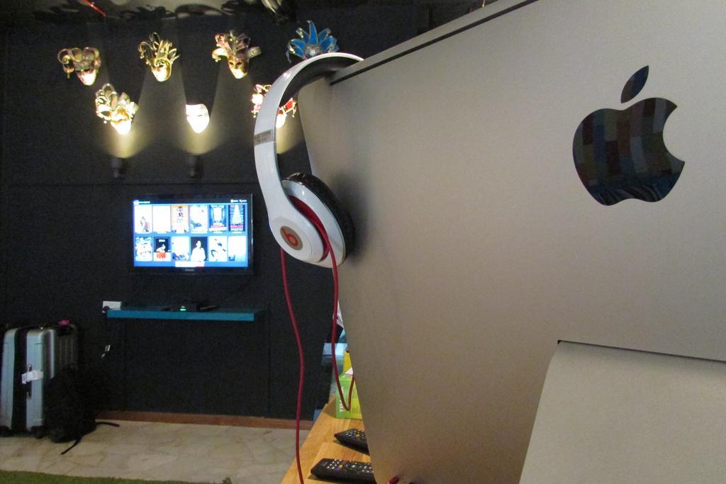 The Bohemian Hostel Singapore