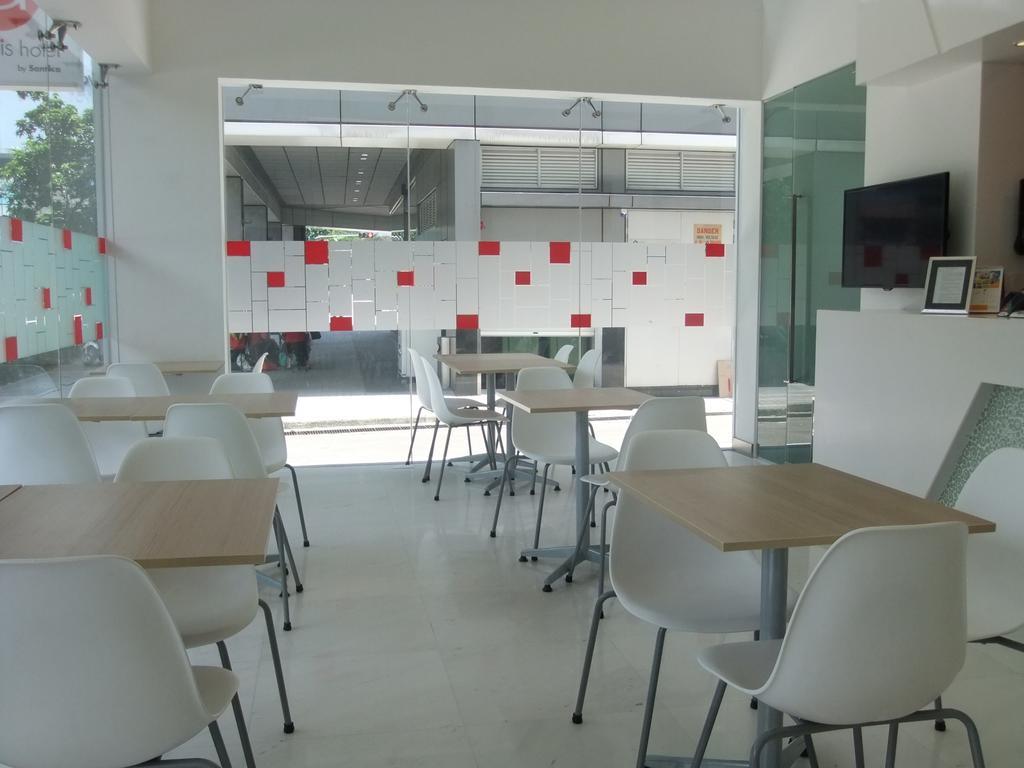 Hotel Amaris By Santika, Bugis - 2*