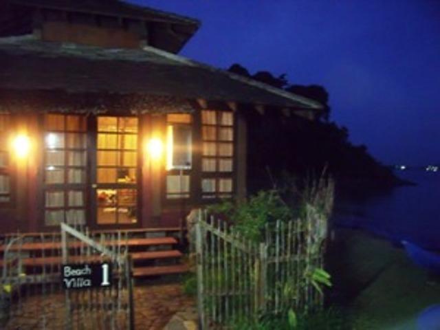 Tempat peranginan Celestial Ubin Beach
