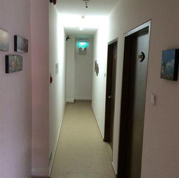 D & E Pte Ltd